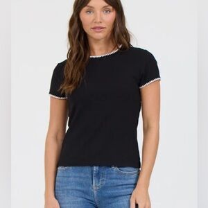 NWT Truth by Republic Women’s Black & White Woven T Shirt Blouse Size XS Ribbed